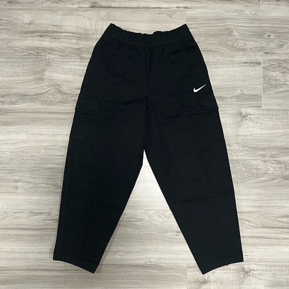 Nike Pants - Nike Sportswear Essentials High Waisted Curve Woven Pants
